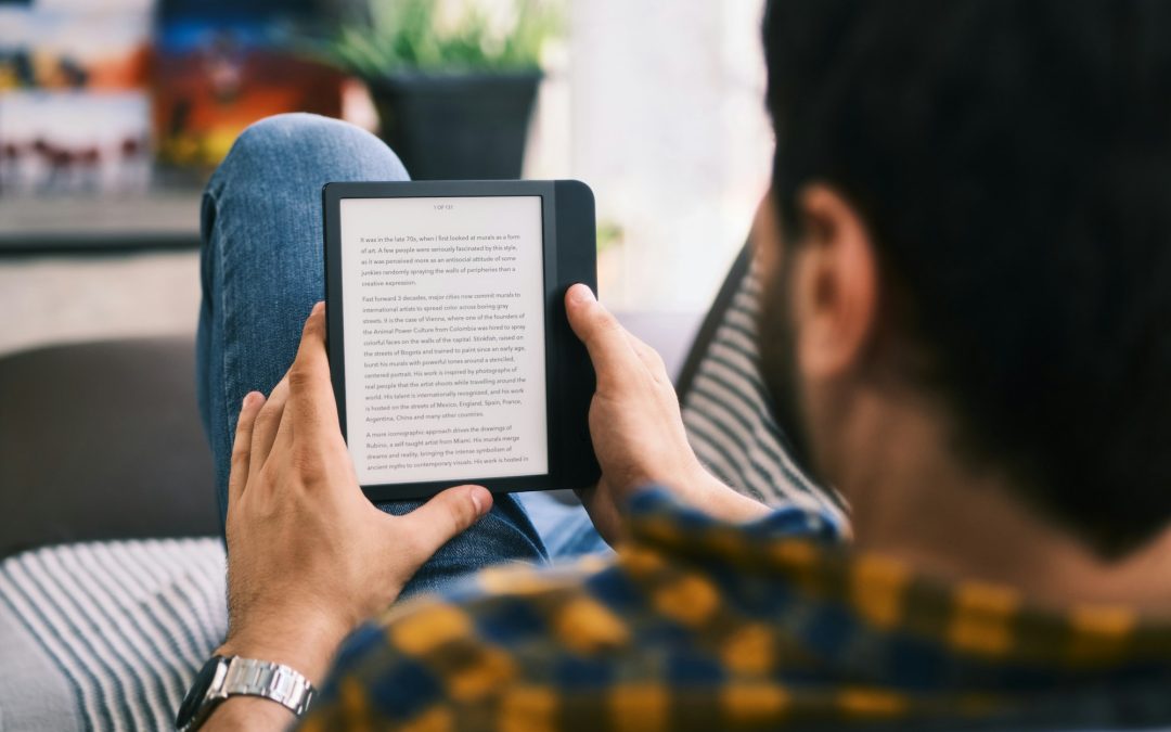 Ebooks vs. Traditional Paper Books: Navigating the Evolution of Reading